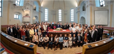 Csoportkep-a-megnyito-unnepseg-utan